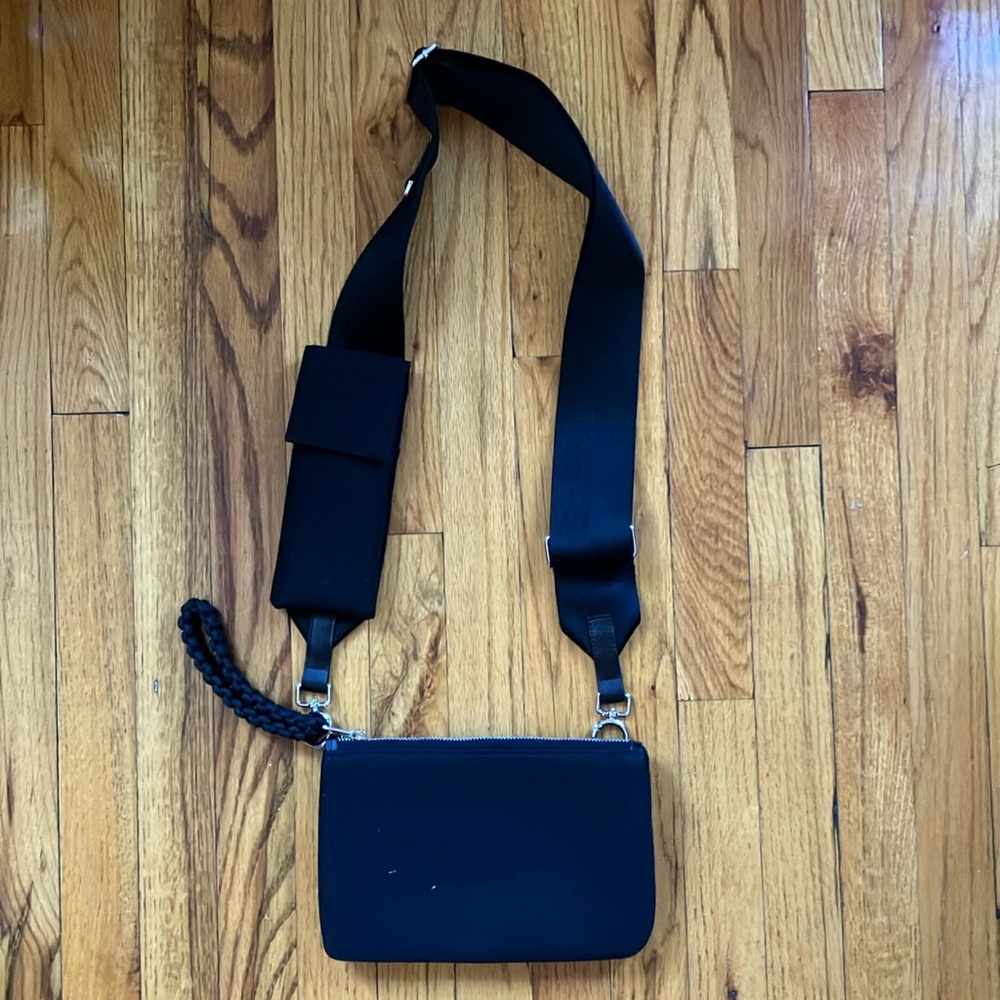 Black neoprene Athleta cross body bag - BNWT